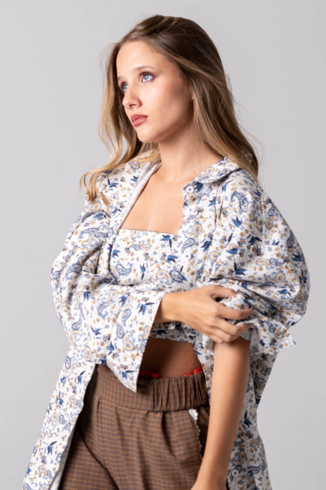 Camisa estampada cornucópias muito oversized