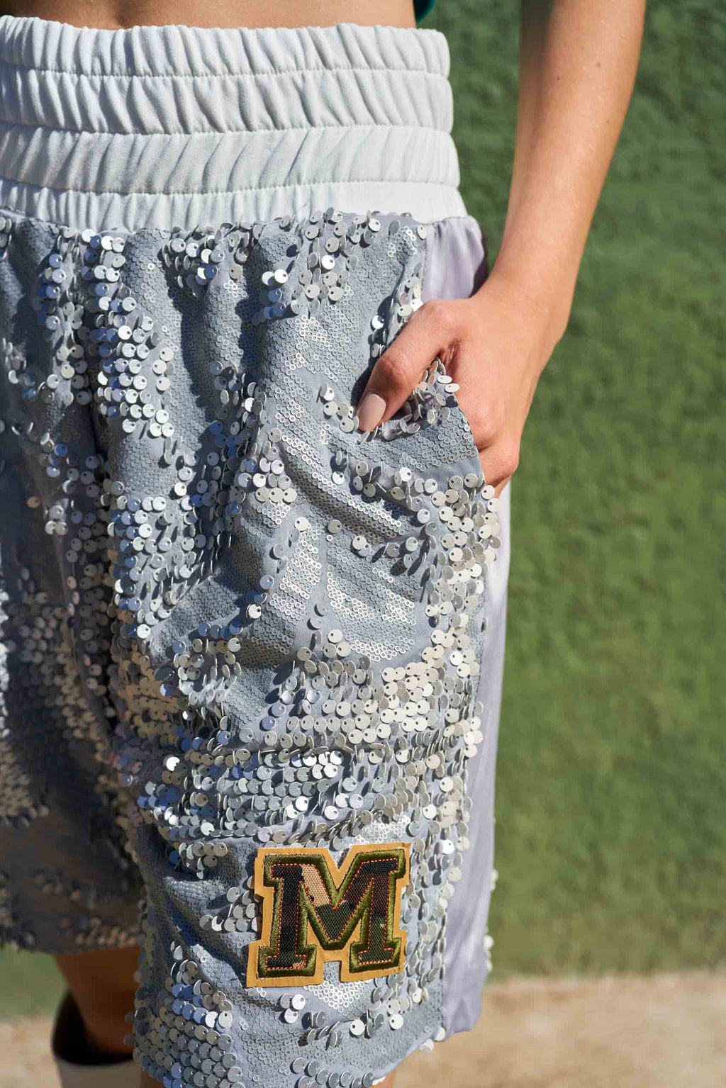 Calções Bermudas Lantejoulas Cintura Alta